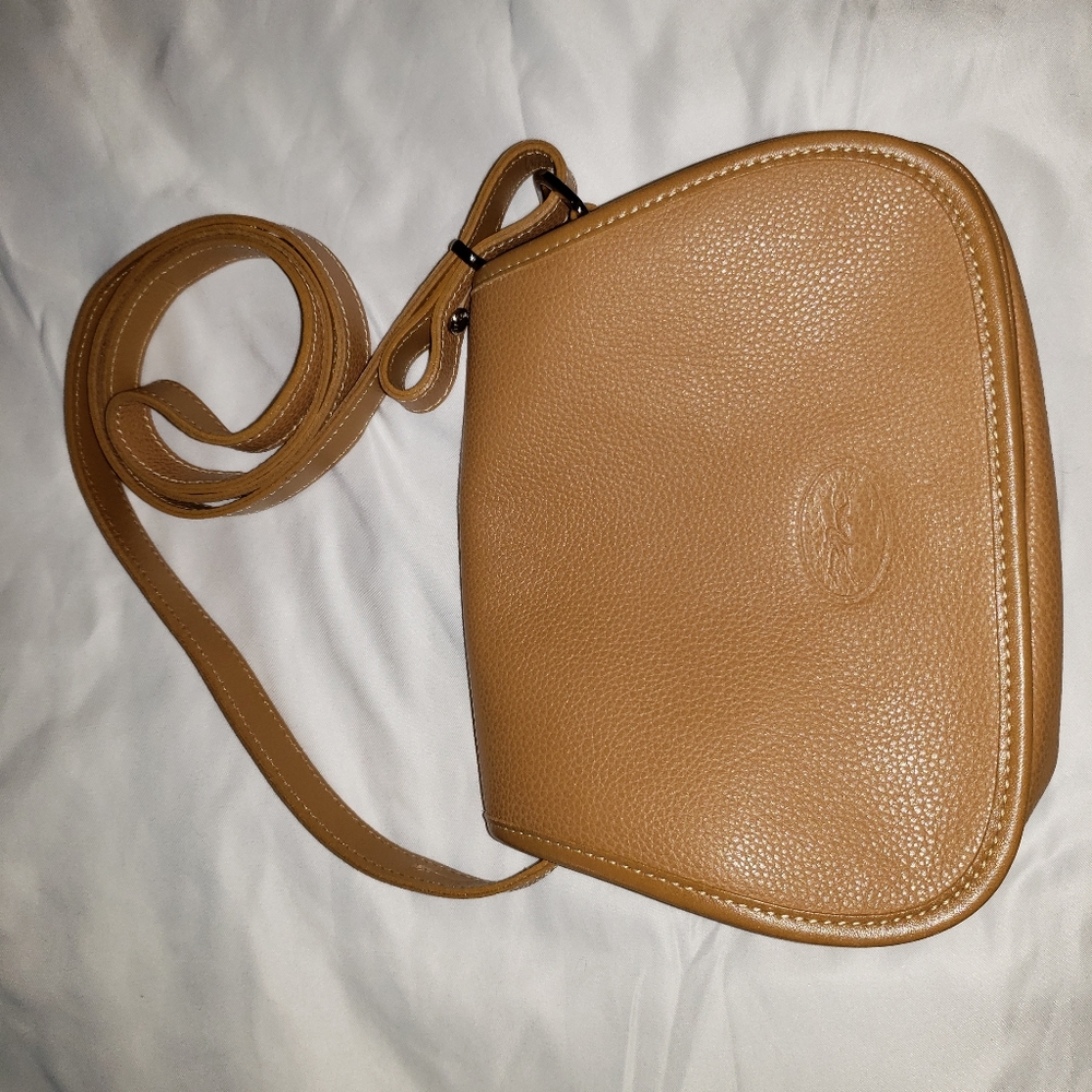 Tan crossbody Longchamp leather purse NEW
